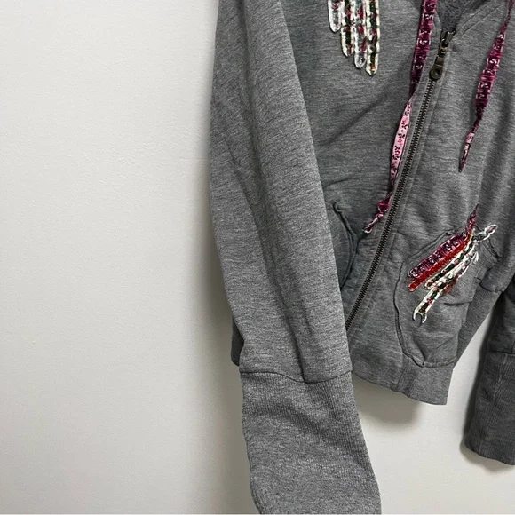 FREE PEOPLE Patchwork Ribbon Fitted Hoodie size Large (fits more like a medium) - Picture 11 of 15